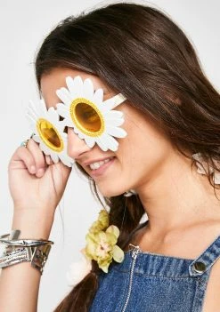 Sunny Life Fresh Picked Daisy Sunglasses