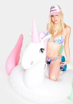 Sunny Life Luxe Ride-On Unicorn Pool Float Outdoor
