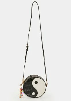 Outlet ๐งจ Betsey Johnson Peace Yin Yang Crossbody Bag ๐ฅ 7 Betsey Johnson Peace Yin Yang Crossbody Bag